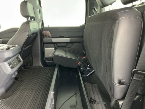 Certified 2025 Ford F350 Lariat w/ Black Appearance Package image 32