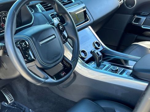 Used 2022 Land Rover Range Rover Sport SVR image 32