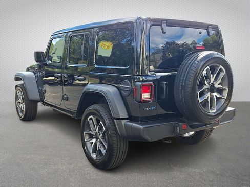 Used 2025 Jeep Wrangler Unlimited Sport S 4xe w/ Convenience Group image 4