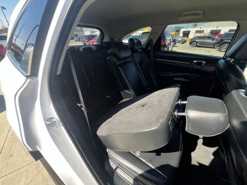 Used 2024 Kia Sorento S FWD image 34