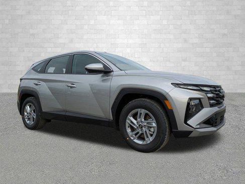 New 2026 Hyundai Tucson SE FWD image 1