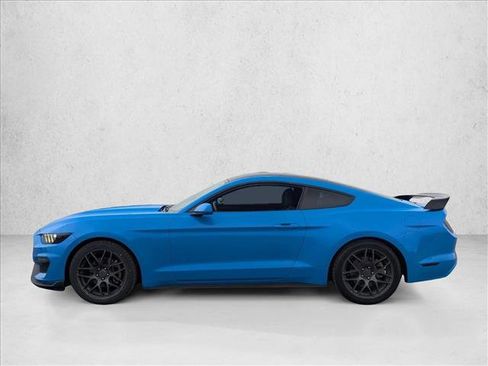 Used 2017 Ford Mustang Coupe image 8