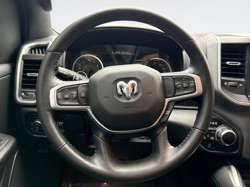 Used 2022 RAM 1500 Big Horn AWD/4WD image 12