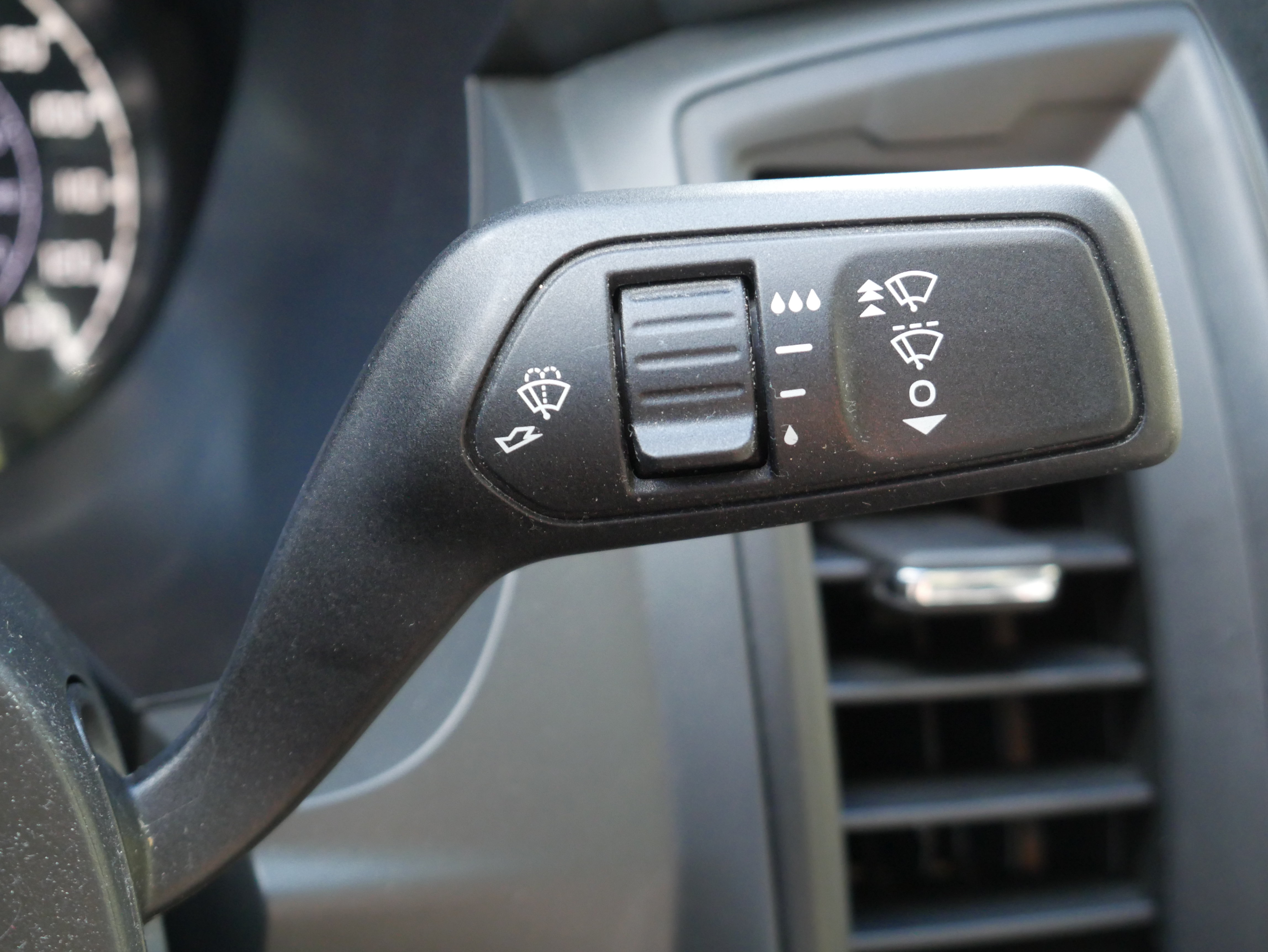 Used 2023 Ford Ranger XL w/ Equipment Group 101A High AWD/4WD image 28