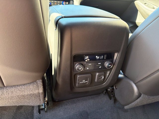 Used 2022 Buick Enclave Avenir w/ Avenir Technology Package FWD image 18