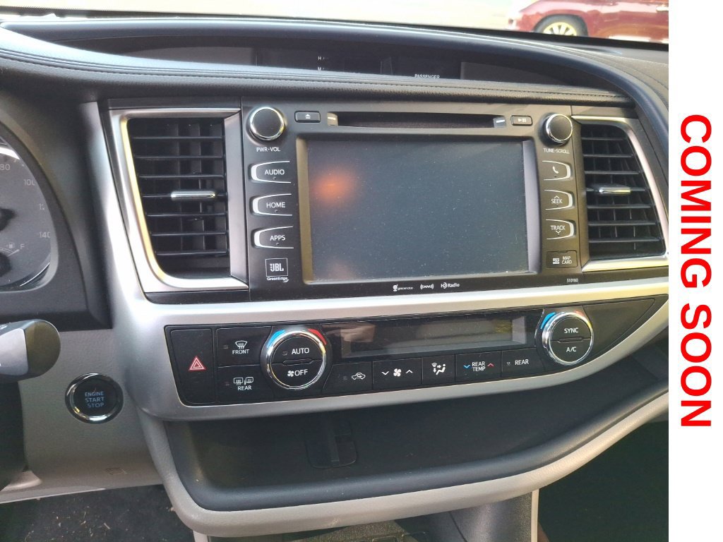 Used 2016 Toyota Highlander Limited AWD/4WD image 16