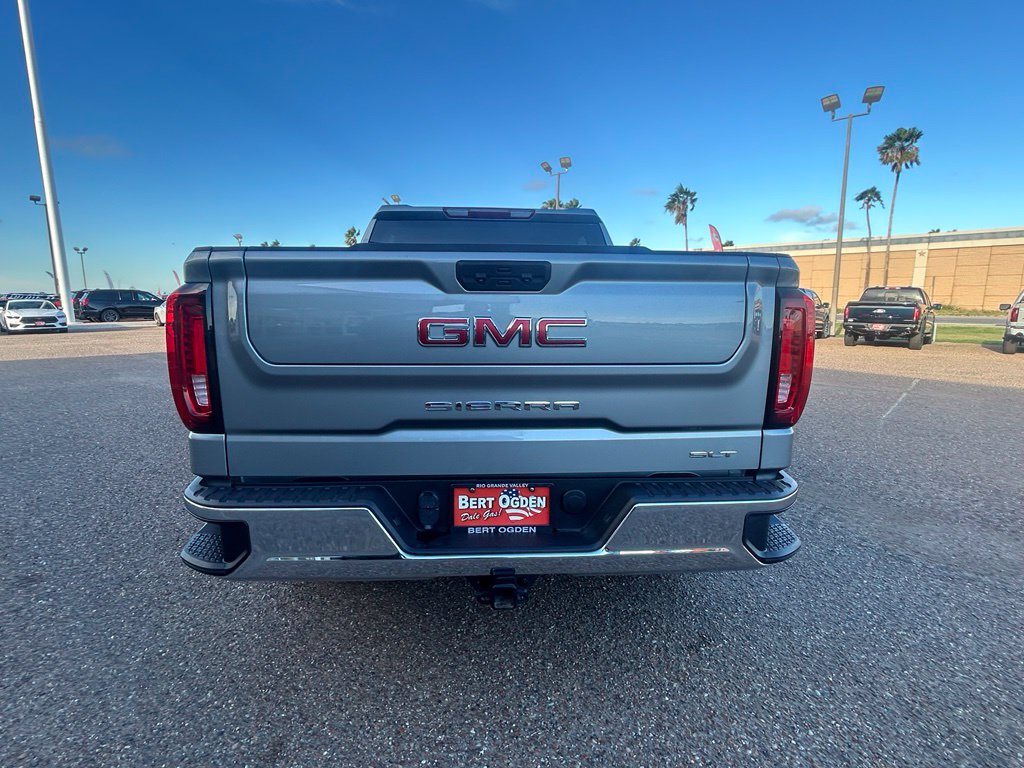 Used 2025 GMC Sierra 1500 SLT AWD/4WD image 5