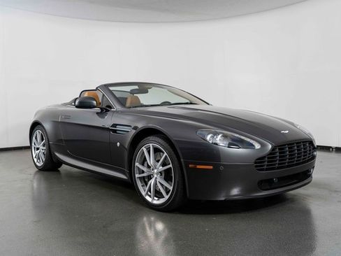 Used 2010 Aston Martin V8 Vantage Roadster image 2
