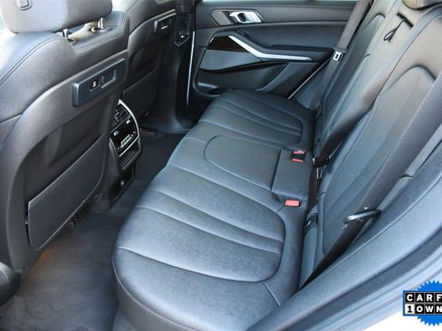 Used 2021 BMW X5 xDrive40i w/ Premium Package image 10