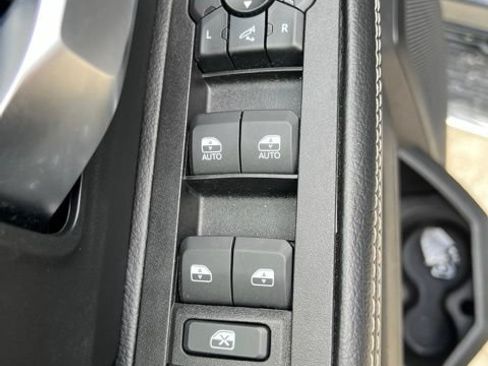 Used 2026 RAM 2500 Big Horn AWD/4WD image 15