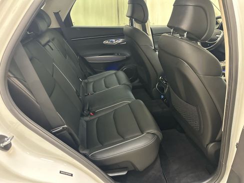 Used 2024 Genesis GV70 2.5T Advanced w/ Advanced Package image 20