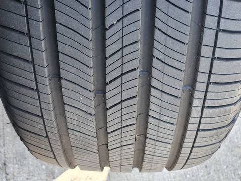 Certified 2025 Toyota RAV4 XLE Premium FWD image 11