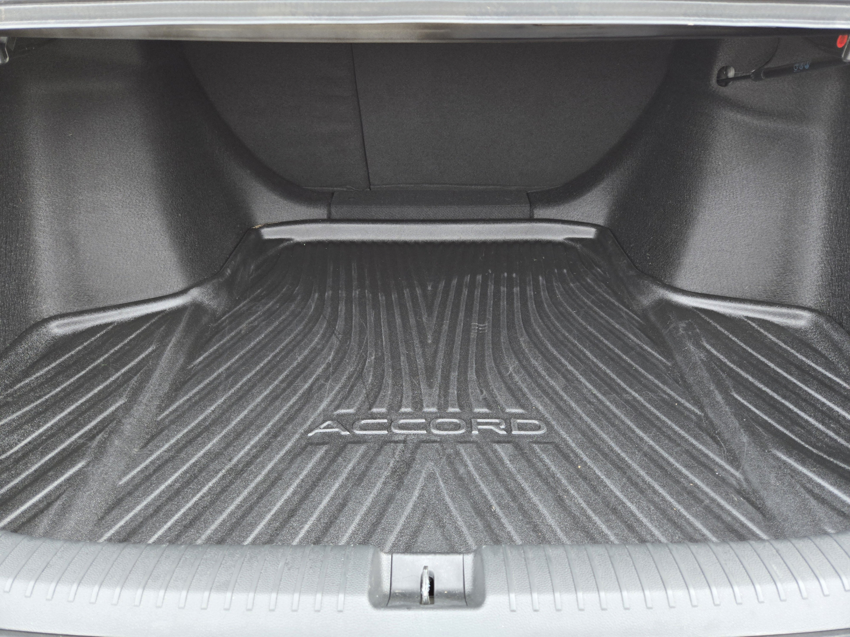 Used 2024 Honda Accord Sport image 27