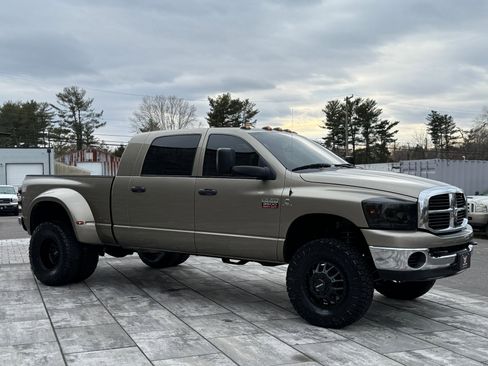 Used 2009 Dodge Ram 3500 Truck SLT w/ Popular Equipment Group image 6