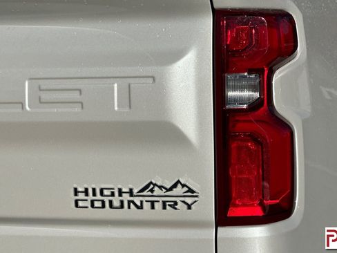 Certified 2022 Chevrolet Silverado 1500 High Country image 34