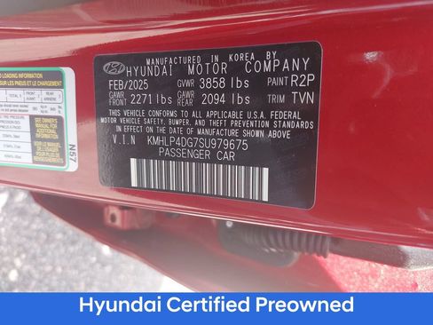 Certified 2025 Hyundai Elantra Limited FWD image 37