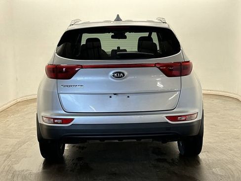 Used 2018 Kia Sportage LX w/ LX Popular Package image 4