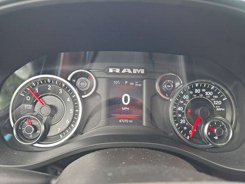 Used 2021 RAM 1500 Big Horn AWD/4WD image 16
