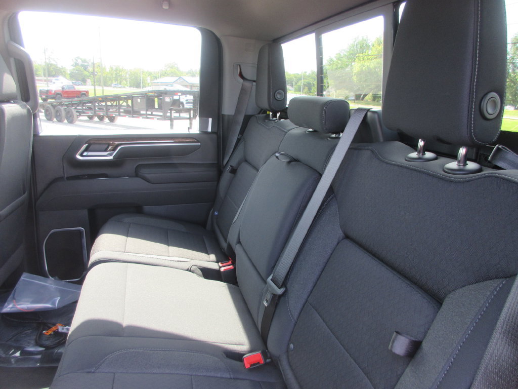 New 2026 GMC Sierra 3500 SLE w/ SLE Value Package AWD/4WD image 14
