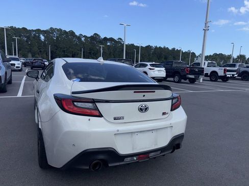 Used 2024 Toyota GR86 TRUENO Edition image 3