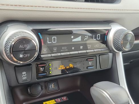 Used 2024 Toyota RAV4 Limited w/ Advanced Technology Package image 23