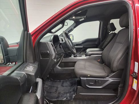 Used 2019 Ford F150 XLT w/ Equipment Group 302A Luxury AWD/4WD image 12