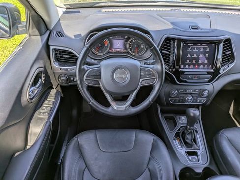Certified 2020 Jeep Cherokee Limited FWD image 12