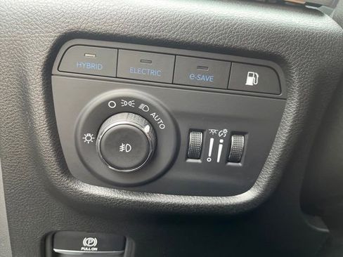 New 2024 Jeep Grand Cherokee Limited 4xe AWD/4WD image 13