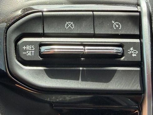 Used 2025 Chevrolet Colorado Trail Boss AWD/4WD image 15