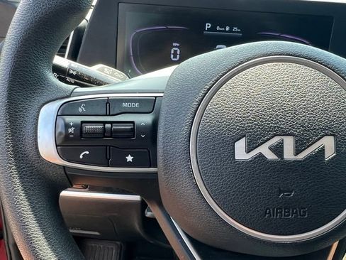 Used 2024 Kia Sportage LX AWD/4WD image 22