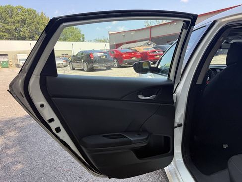 Used 2016 Honda Civic EX image 32