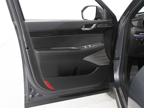 Certified 2024 Hyundai Palisade Calligraphy image 4