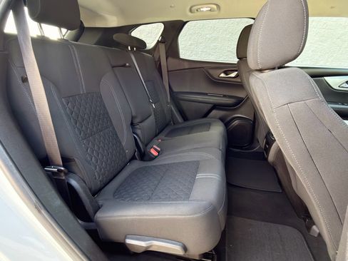 Used 2019 Chevrolet Blazer LT image 19