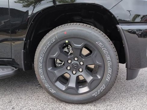 New 2026 RAM 1500 Express AWD/4WD image 10