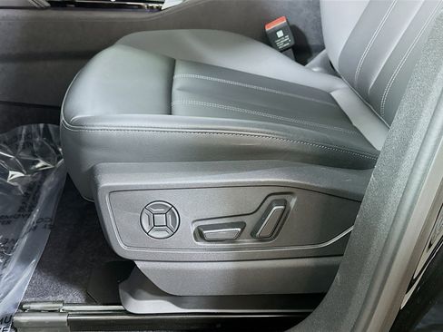 New 2025 Audi Q5 Premium image 19