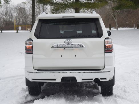 Used 2018 Toyota 4Runner Limited image 26