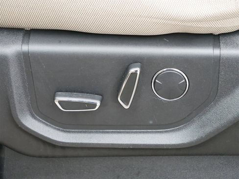 Certified 2018 Ford F150 XLT w/ Equipment Group 302A Luxury image 13