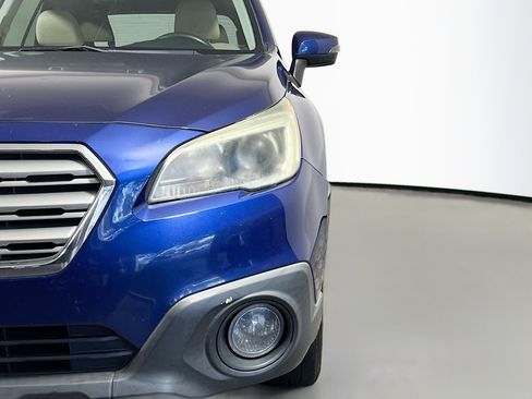 Used 2016 Subaru Outback 2.5i Premium image 12