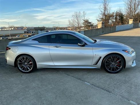 Used 2017 INFINITI Q60 Red Sport 400 image 8