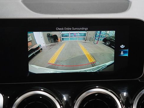 Certified 2021 Mercedes-Benz GLB 250 4MATIC image 28