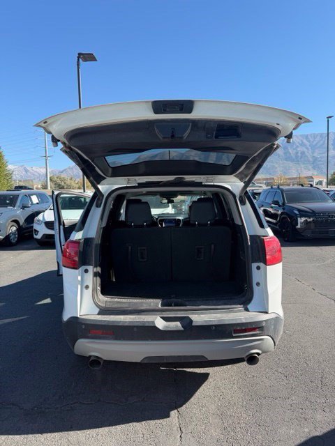 Used 2018 GMC Acadia SLT AWD/4WD image 16
