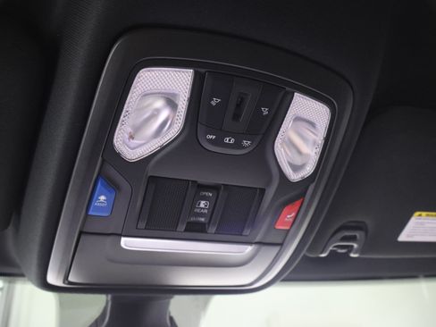 Used 2022 RAM 2500 Big Horn w/ Level C Equiment Group AWD/4WD image 59