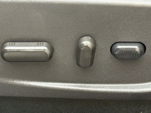 Used 2018 Ford Escape Titanium image 29