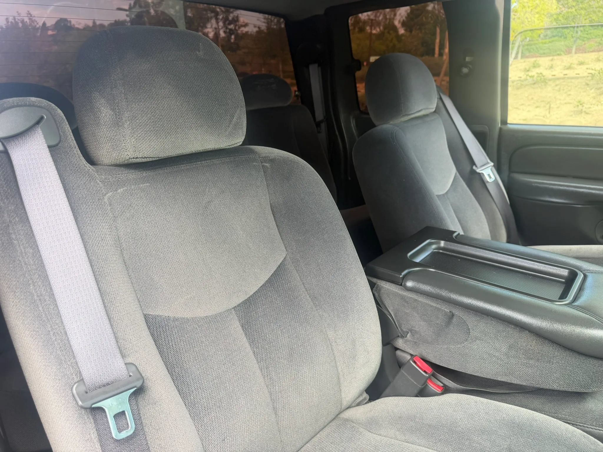 Used 2005 GMC Sierra 1500 SLE w/ Light Duty Power Package AWD/4WD image 16