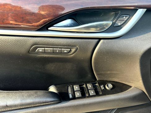 Used 2017 Cadillac XTS Luxury image 12