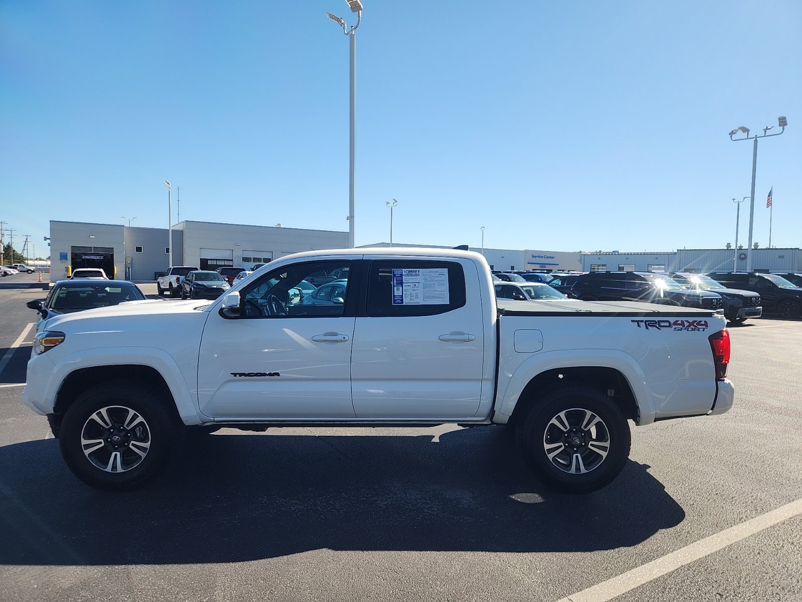 Used 2019 Toyota Tacoma TRD Sport AWD/4WD image 6