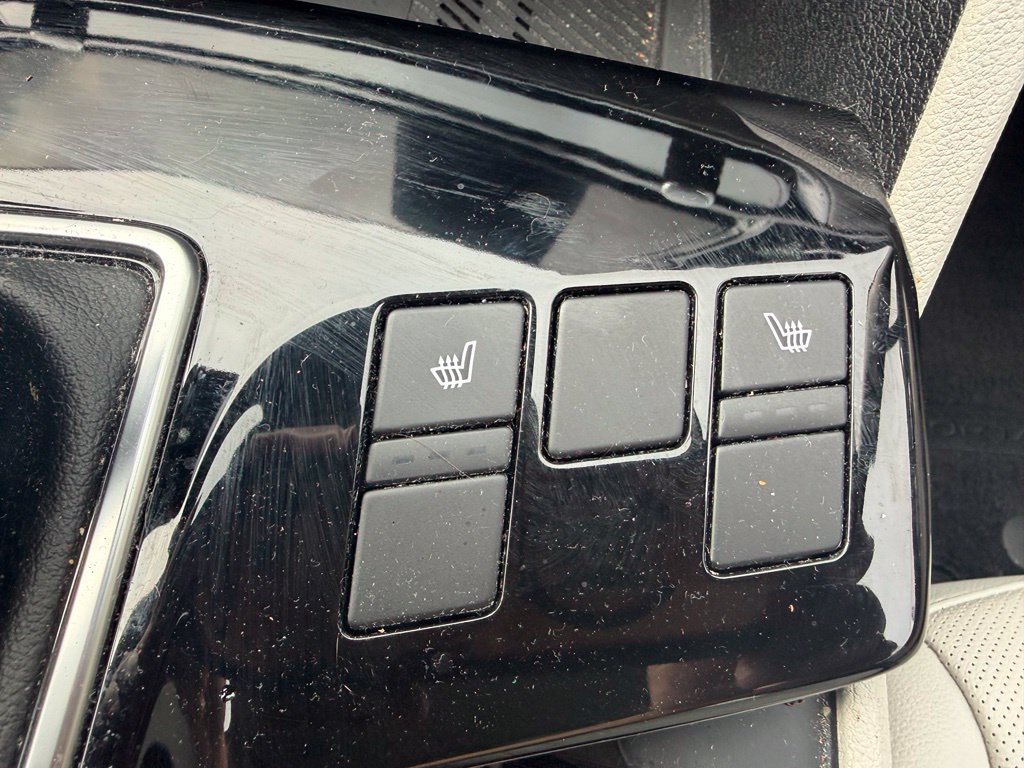 Used 2024 Kia Sportage EX AWD/4WD image 13