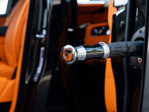 Used 2025 Rolls-Royce Cullinan image 39