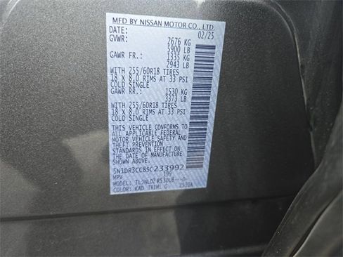 Certified 2025 Nissan Pathfinder SL image 37