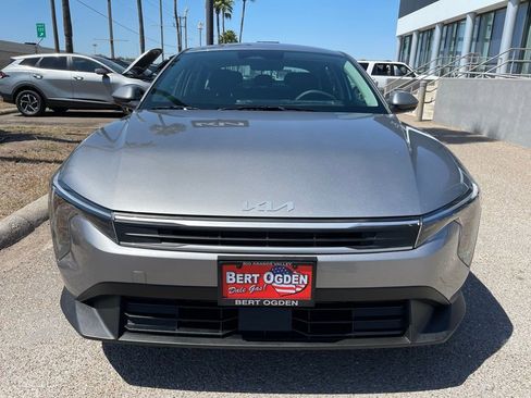 New 2026 Kia K4 LXS image 2